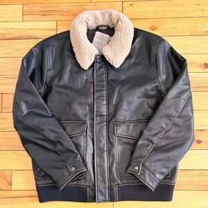 Levi’s Sherpa Collar Faux Leather Aviator Bomber Jacket XL NWT